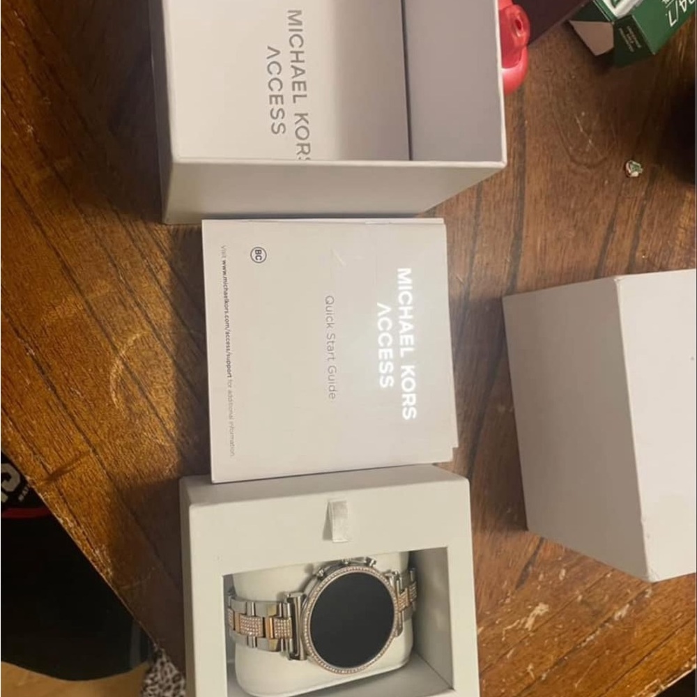 MICHEAL KORS